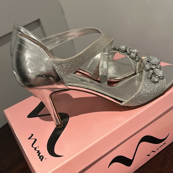 Gorgeous evening shoes, worn once for own wedding!! - Picture 4 of 6